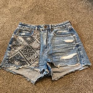 American Eagle bandana shorts size 6